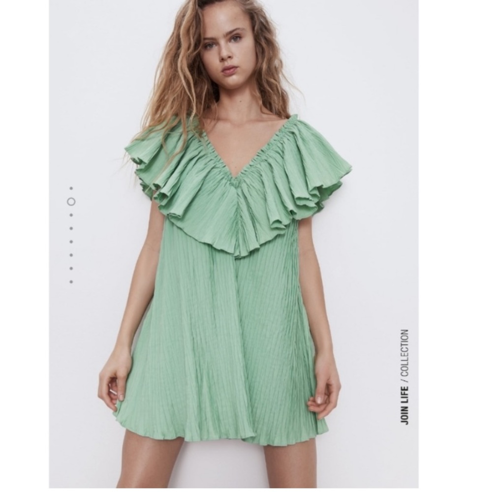 NWT Zara Mini Voluminous Pleated Green Dress (Size Medium) 0881/139